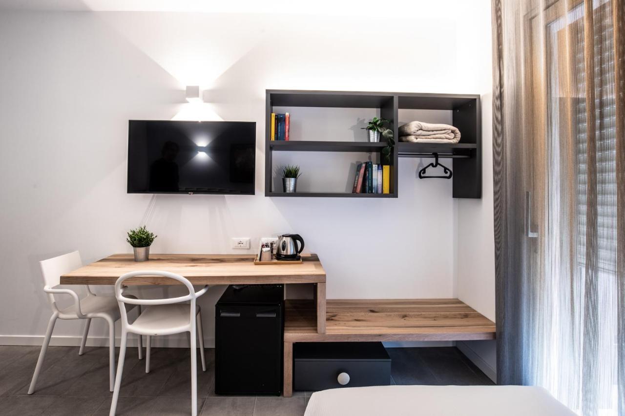 Sei Garda Apartments ペスキエーラ・デル・ガルダ エクステリア 写真