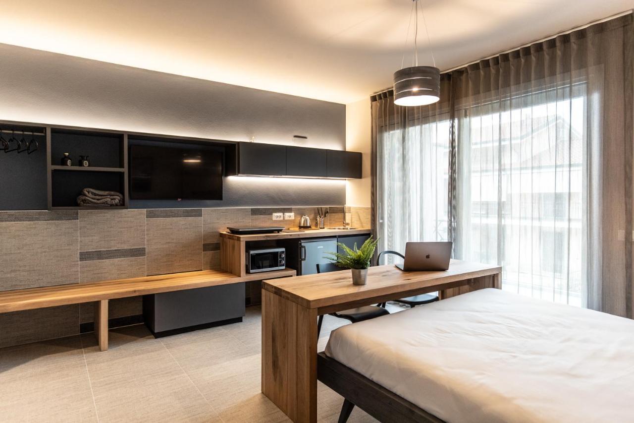 Sei Garda Apartments ペスキエーラ・デル・ガルダ エクステリア 写真