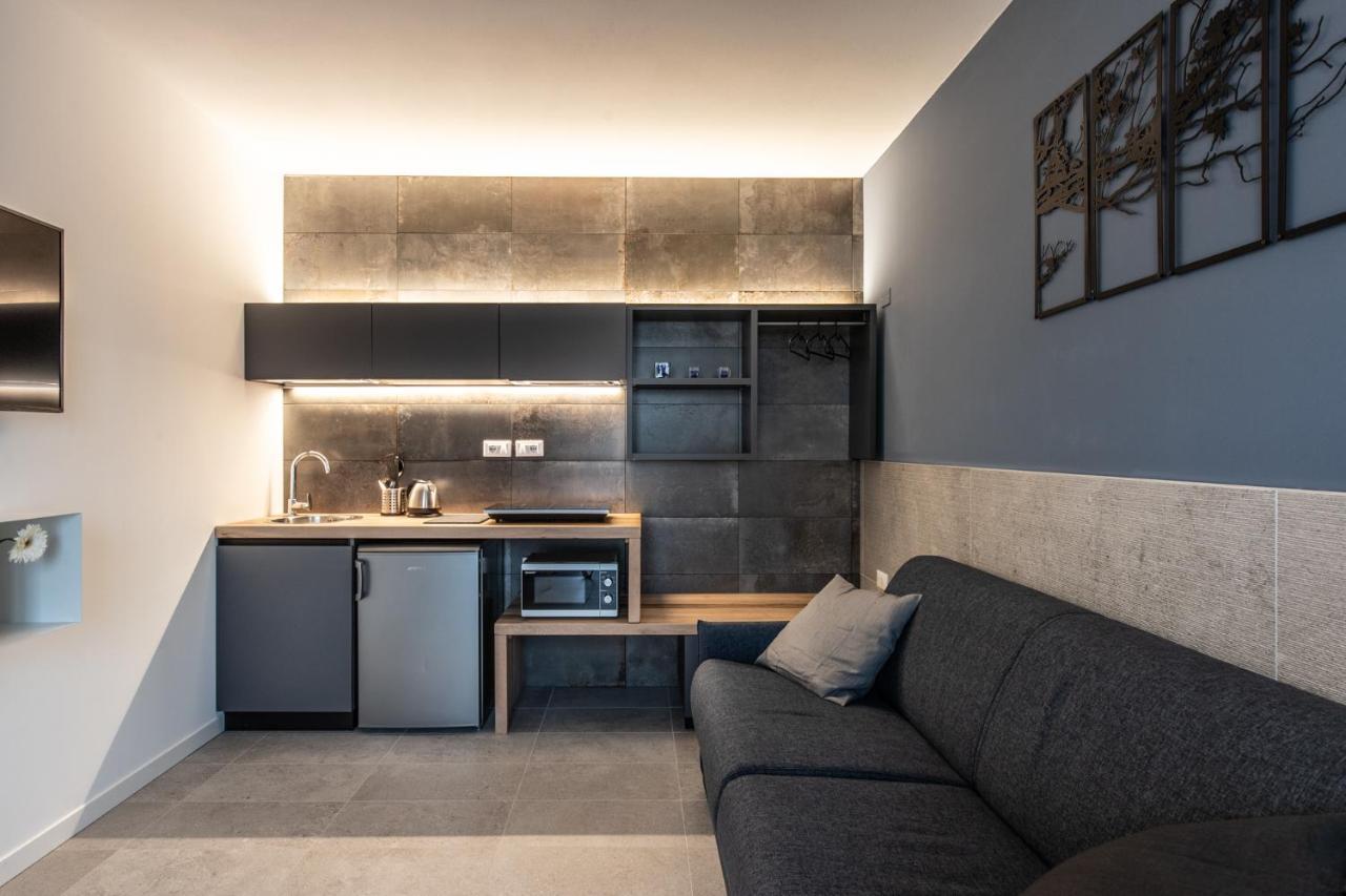 Sei Garda Apartments ペスキエーラ・デル・ガルダ エクステリア 写真
